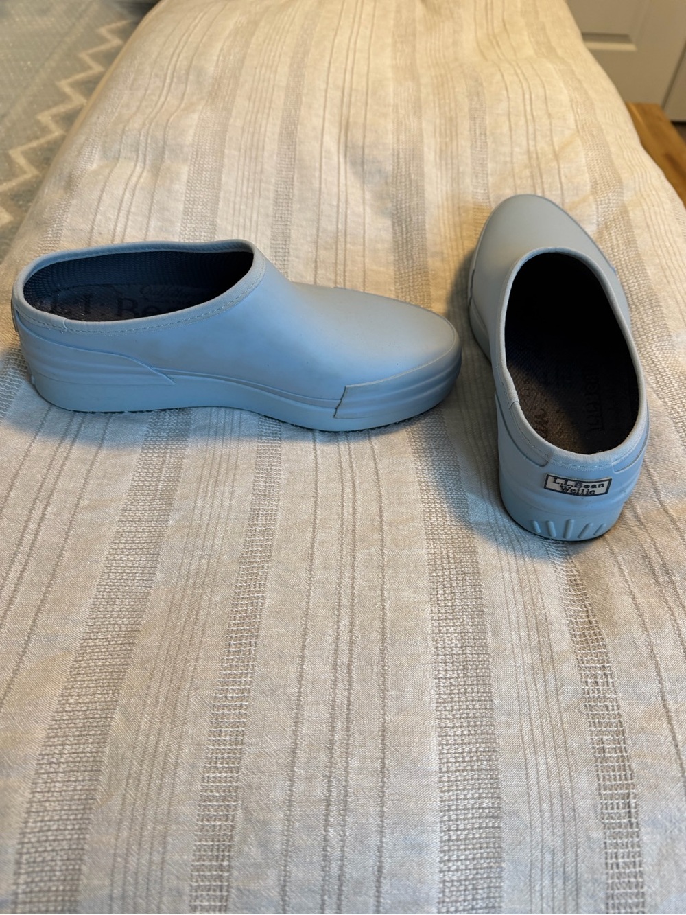 LLBean: Women’s Light Wellie Garden Clog, Foggy Blue size 9 EUC!